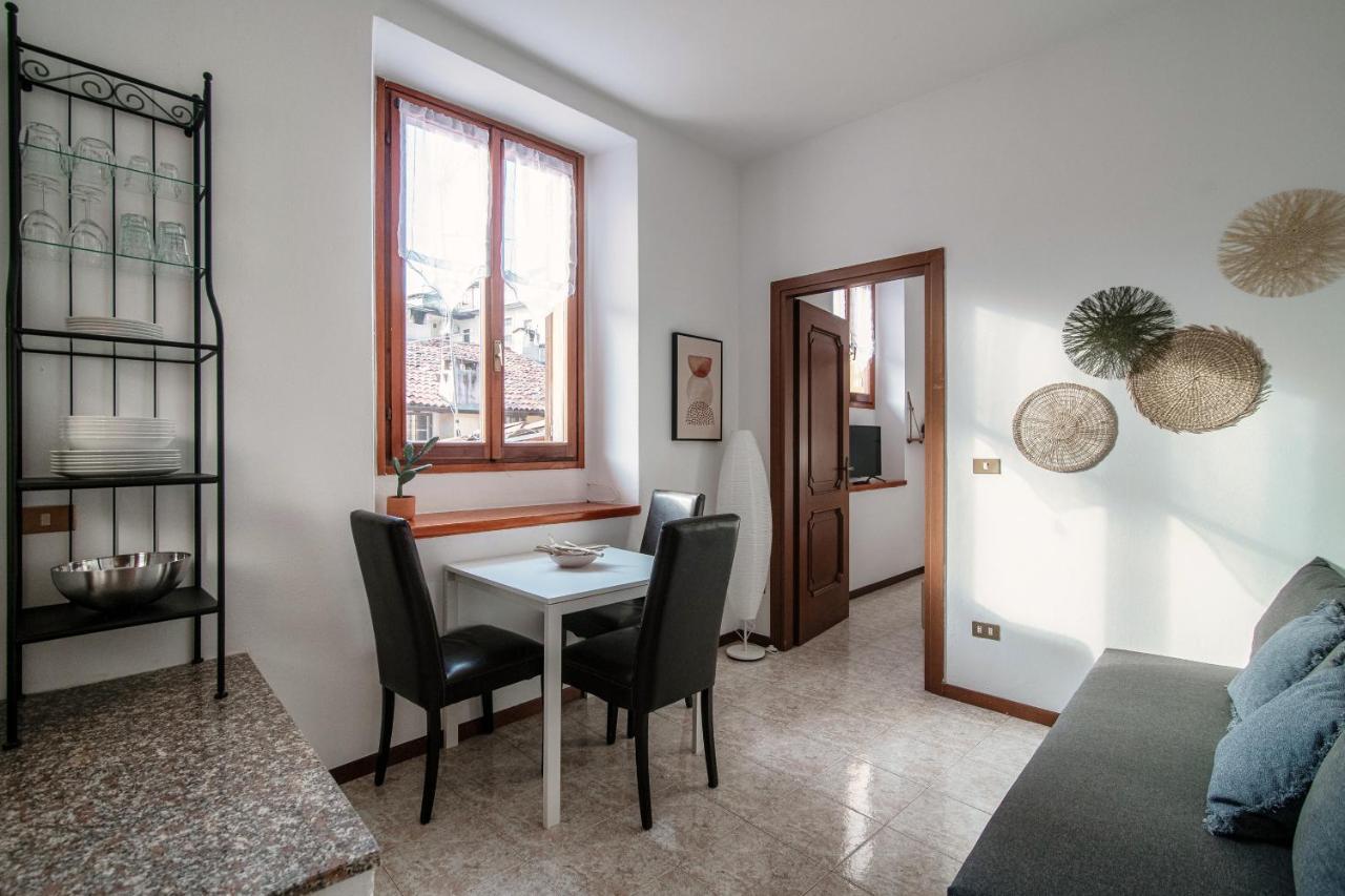 Apartment Piazza Roma By Quokka 360 - Historic Flat In The Centre Of Como Exterior foto