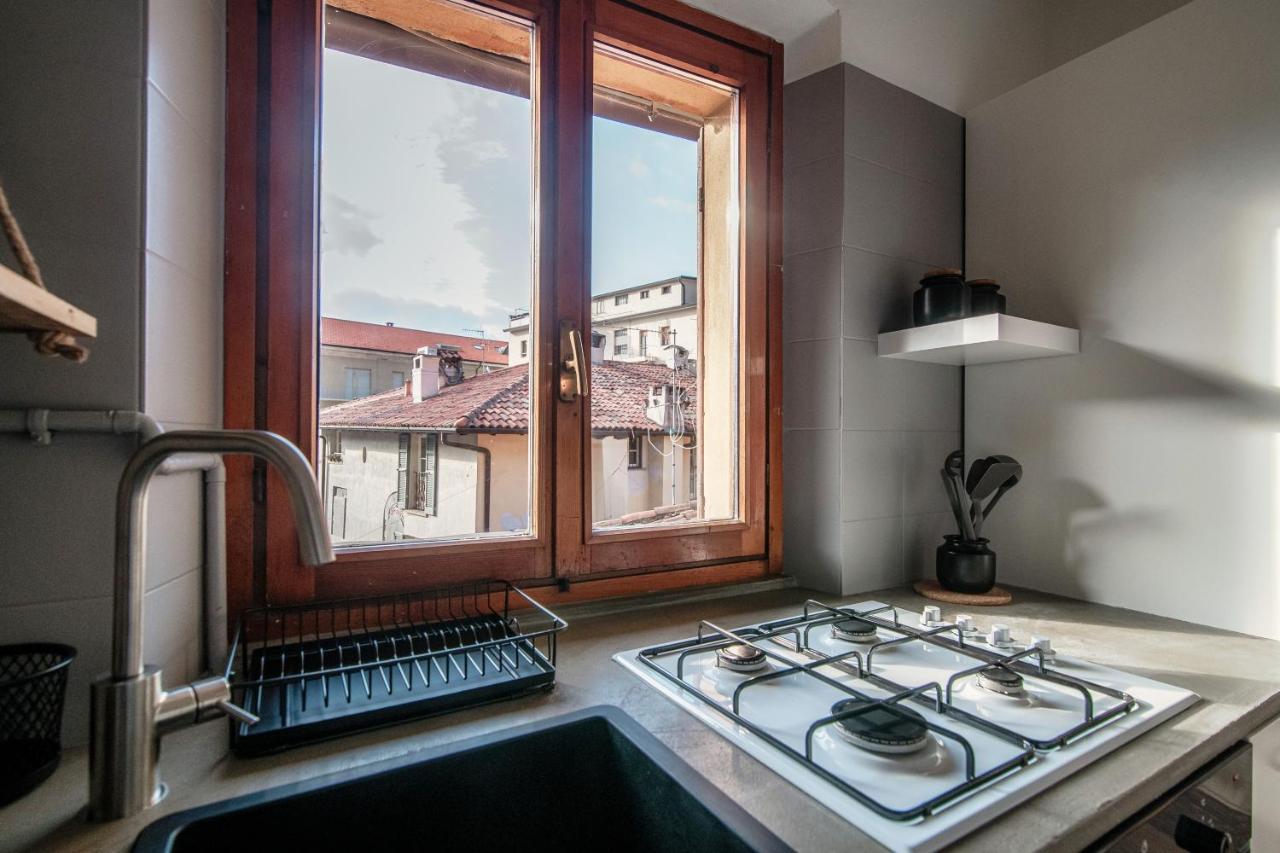Apartment Piazza Roma By Quokka 360 - Historic Flat In The Centre Of Como Exterior foto